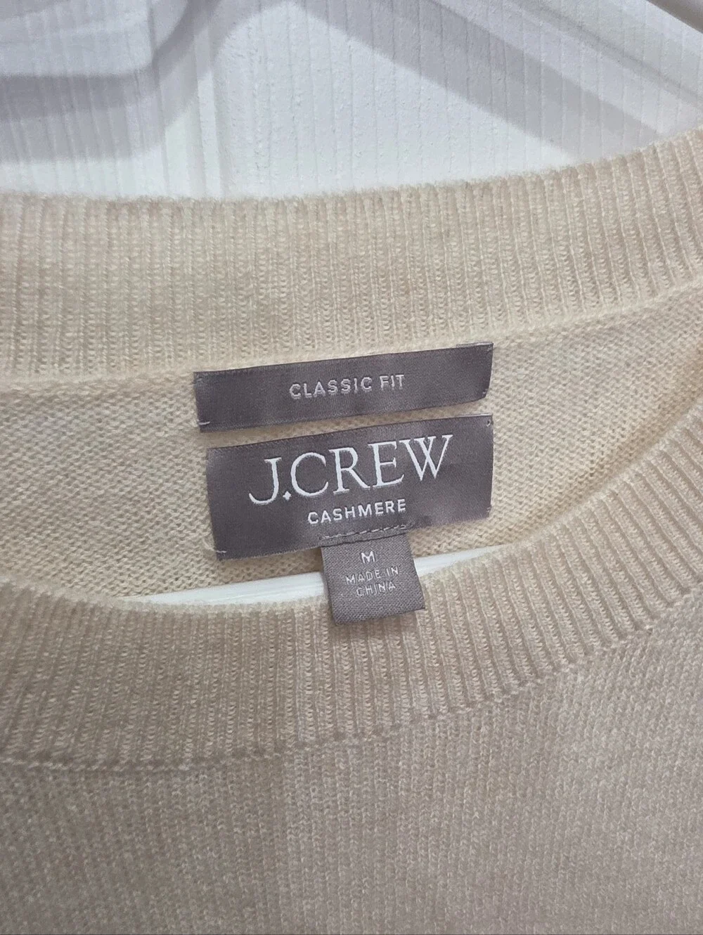 J.Crew Cashmere classic-fit crewneck sweater Size Medium